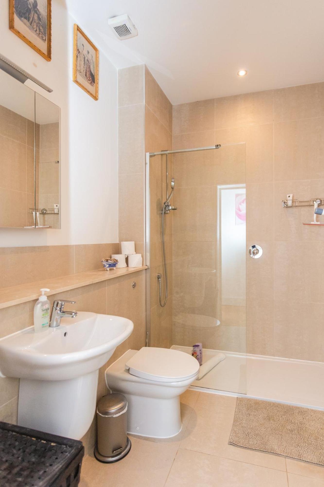 Homely 1 Bedroom Apartment In The Heart Of Vibrant Camden London Eksteriør bilde